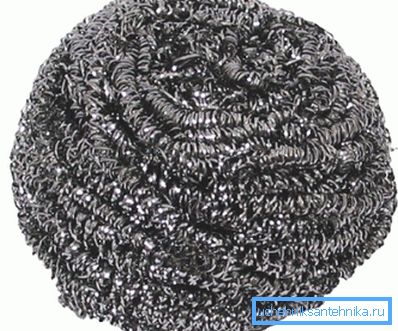 La estopa de virutas de acero inoxidable puede convertirse en un elemento de calentamiento para un cobre. La estopa de virutas de acero inoxidable puede convertirse en un elemento de calentamiento para un cobre.