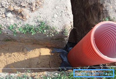 1221 Instalación de un pozo de drenaje.