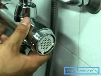 Instalación de filtro de ducha de bricolaje. Instalación de filtro de ducha de bricolaje.