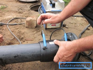 Instalación de tuberías de polietileno mediante accesorios eléctricos. Instalación de tuberías de polietileno mediante accesorios eléctricos.