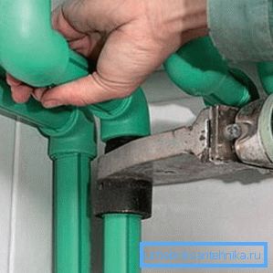 La instalación de tuberías se puede realizar de forma independiente. La instalación de tuberías se puede realizar de forma independiente.
