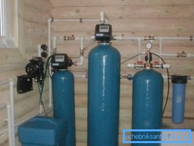 En la foto - Sistema de tratamiento de agua. En la foto - Sistema de tratamiento de agua.