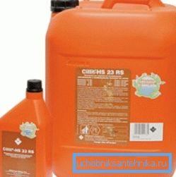 En la foto - reactivos químicos para la limpieza del sistema de calefacción. En la foto - reactivos químicos para la limpieza del sistema de calefacción.