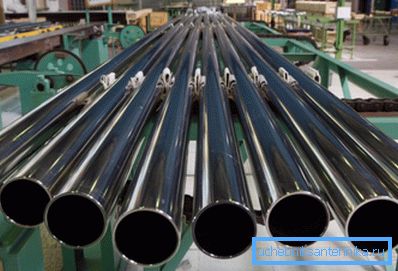 En la foto - tubos laminados en frío antes de cortar a lo largo. En la foto - tubos laminados en frío antes de cortar a lo largo.