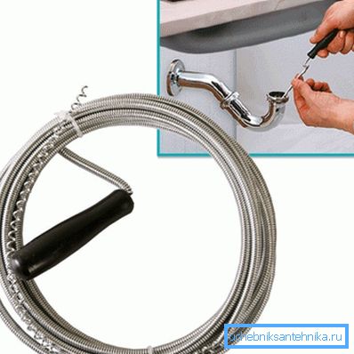 En la foto - El uso de cable sanitario. En la foto - El uso de cable sanitario.