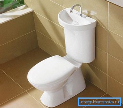 En la foto - un dispositivo combinado en el baño. En la foto - un dispositivo combinado en el baño.