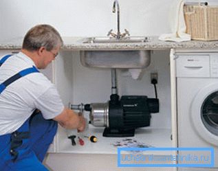 En la foto instalación de la bomba de cocina. En la foto instalación de la bomba de cocina.
