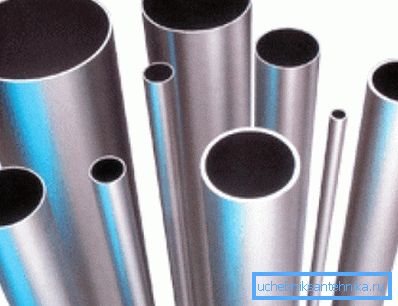 En la foto: el acero inoxidable es un material excelente, pero su costo es muy alto. En la foto: el acero inoxidable es un material excelente, pero su costo es muy alto.