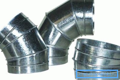 En la foto - curvas redondas de acero galvanizado. En la foto - curvas redondas de acero galvanizado.