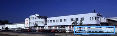 En la foto - el centro de producción de la empresa. En la foto - el centro de producción de la empresa.