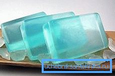 En la foto - ambientadores caseros de gel para el inodoro. En la foto - ambientadores caseros de gel para el inodoro.