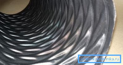 En la foto - la superficie interior de los productos de PVC. En la foto - la superficie interior de los productos de PVC.
