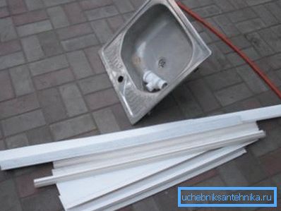 Un conjunto de piezas para el trabajo. Un conjunto de piezas para el trabajo.