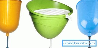 La presencia de un sitio para el almacenamiento de jabón: una comodidad adicional cuando se utiliza el lavabo La presencia de un sitio para el almacenamiento de jabón: una comodidad adicional cuando se utiliza el lavabo