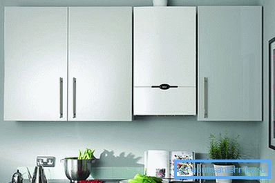 Equipo de pared BAXI en el interior de la cocina. Equipo de pared BAXI en el interior de la cocina.