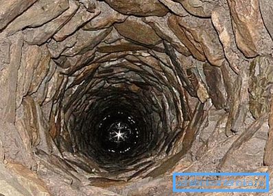 La cubierta de piedra es completamente confiable y duradera. La cubierta de piedra es completamente confiable y duradera.