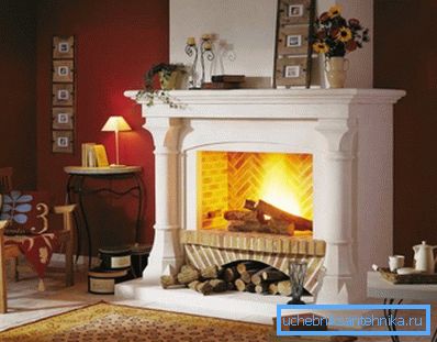 Asegúrese de considerar la chimenea al colocar los orificios de escape. Asegúrese de considerar la chimenea al colocar los orificios de escape.