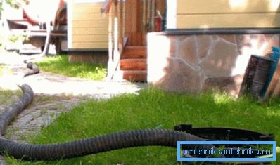 La limpieza del tanque séptico se requiere no más de una vez al año. La limpieza del tanque séptico se requiere no más de una vez al año.