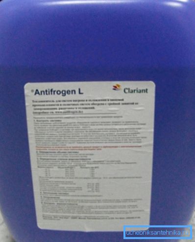 Uno de los anticongelantes de mayor calidad de la empresa Clariant.