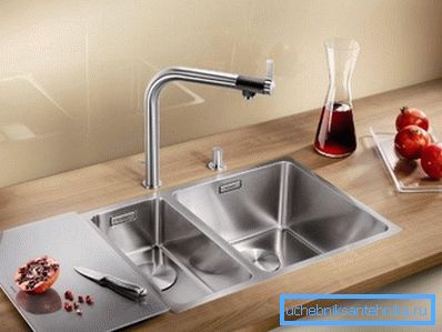 Especialmente populares son los fregaderos de cocina empotrados de acero inoxidable. Especialmente populares son los fregaderos de cocina empotrados de acero inoxidable.