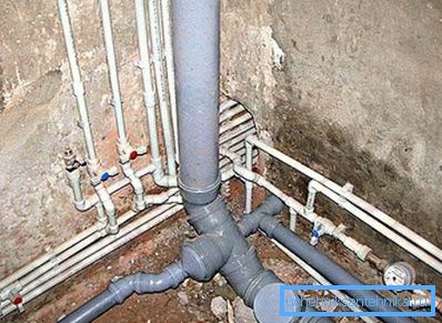 Eliminación de la centésima tubería debajo del inodoro y la escotilla de inspección con un cableado de 50 mm para los puntos de consumo restantes Eliminación de la centésima tubería debajo del inodoro y la escotilla de inspección con un cableado de 50 mm para los puntos de consumo restantes