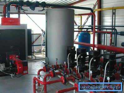 Sala de calderas personal para un edificio de varios pisos. Sala de calderas personal para un edificio de varios pisos.