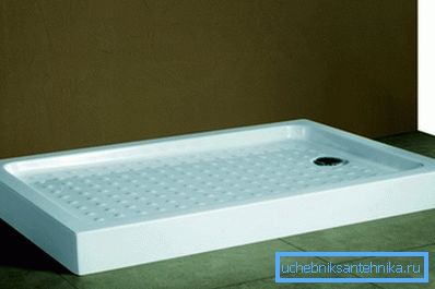 El palet libera espacio en el baño. El palet libera espacio en el baño.