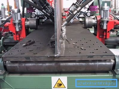 Dichos equipos se utilizan para diversos fines, por ejemplo, en la producción de vigas en I Dichos equipos se utilizan para diversos fines, por ejemplo, en la producción de vigas en I