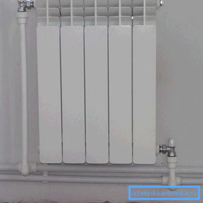 Batería conectada al sistema de calefacción. Batería conectada al sistema de calefacción.