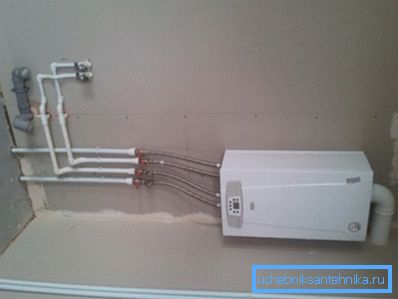 La sala donde está instalada la caldera debe cumplir ciertos requisitos. La sala donde está instalada la caldera debe cumplir ciertos requisitos.