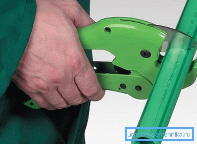 Corte de tubo de plastico Corte de tubo de plastico