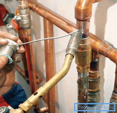 Las consecuencias de una instalación incorrecta serán la reparación de tuberías de cobre. Las consecuencias de una instalación incorrecta serán la reparación de tuberías de cobre.