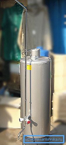 Vea cómo hacer una ducha en el baño sin agua corriente: instale una columna de madera y conecte su chimenea con la principal. Así que puedes proveerte de agua caliente con un mínimo de tiempo y dinero. Vea cómo hacer una ducha en el baño sin agua corriente: instale una columna de madera y conecte su chimenea con la principal. Así que puedes proveerte de agua caliente con un mínimo de tiempo y dinero.