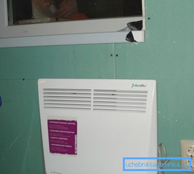 Instalación adecuada del convector de pared. Instalación adecuada del convector de pared.