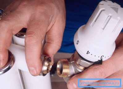 La instalación utiliza conexiones desmontables. La instalación utiliza conexiones desmontables.