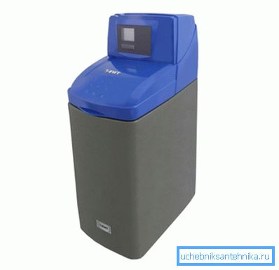 Un dispositivo para preparar agua antes de verter en el sistema de calefacción. Un dispositivo para preparar agua antes de verter en el sistema de calefacción.