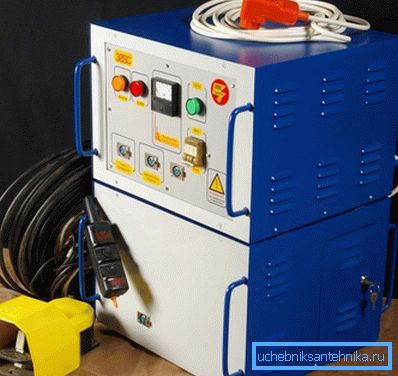 Un ejemplo de una instalación eléctrica. Un ejemplo de una instalación eléctrica.