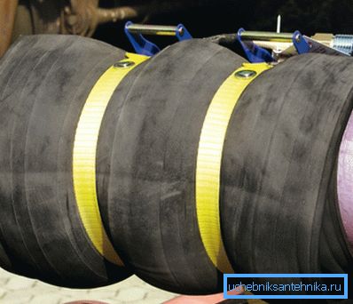 Un ejemplo del uso de pinzas de reparación. Un ejemplo del uso de pinzas de reparación.