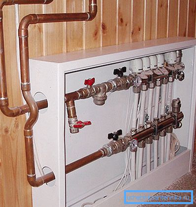Un ejemplo de un modelo de mueble de pared. Un ejemplo de un modelo de mueble de pared.