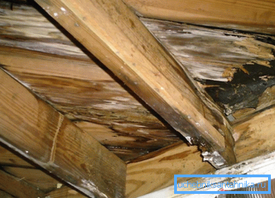 Ejemplo de molde en vigas de madera. Ejemplo de molde en vigas de madera.