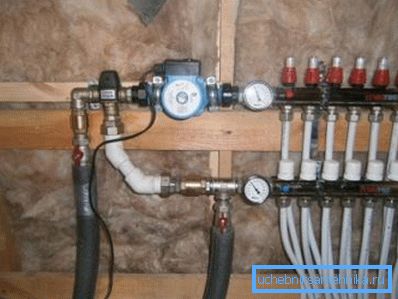 El módulo casero más sencillo para el hogar de agua fría en el flujo. El módulo casero más sencillo para el hogar de agua fría en el flujo.