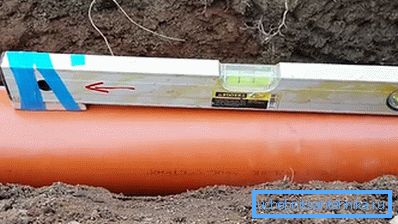 Comprobación de nivel con una tabla adjunta. Comprobación de nivel con una tabla adjunta.