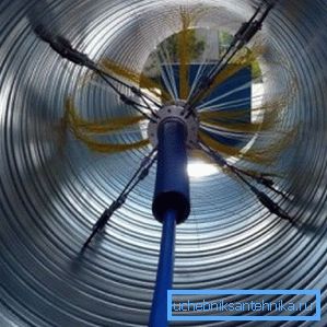 Comprobación de conductos de ventilación y chimeneas con una cámara de video. Comprobación de conductos de ventilación y chimeneas con una cámara de video.