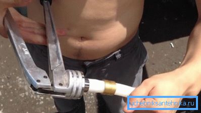 Trabaja como dilatador. Trabaja como dilatador.