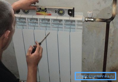 Los radiadores deben instalarse de manera responsable. Los radiadores deben instalarse de manera responsable.
