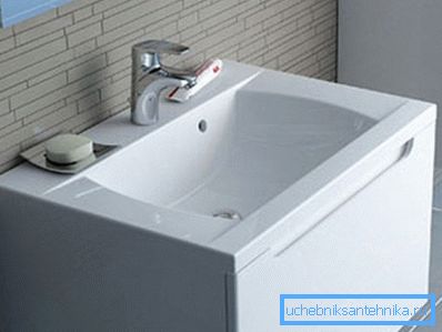 Lavabo 70 cm - el tamaño óptimo para toda la familia. Lavabo 70 cm - el tamaño óptimo para toda la familia.