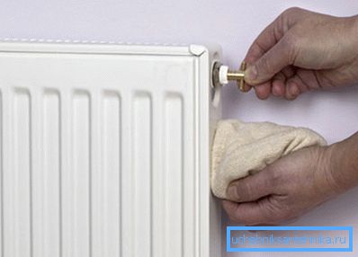 Ajuste del radiador de calefacción. Ajuste del radiador de calefacción.