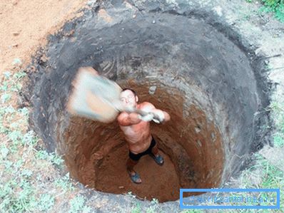 Cavando para el pozo