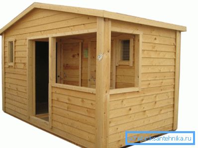 Casa serial de madera. Casa serial de madera.
