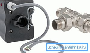 El servo se puede comprar por separado desde la grúa. El servo se puede comprar por separado desde la grúa.